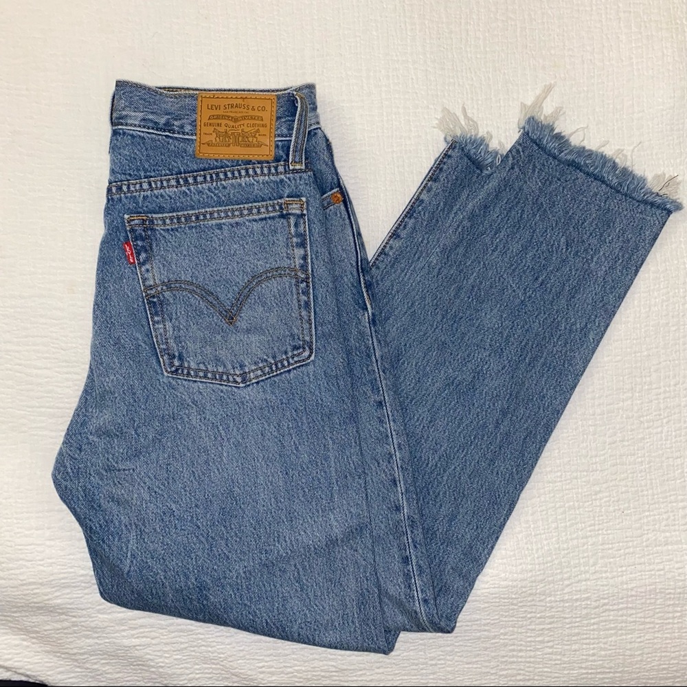 Levi’s wedgie straight jeans